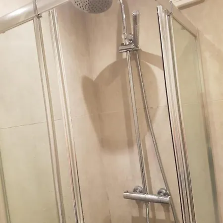 Apartamento De Un Dormitorio En Pleno Centro De Torremolinos 公寓 托雷莫利诺斯